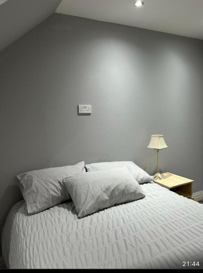 Apartament Cosy Nest In London Hendon Zewnętrze zdjęcie