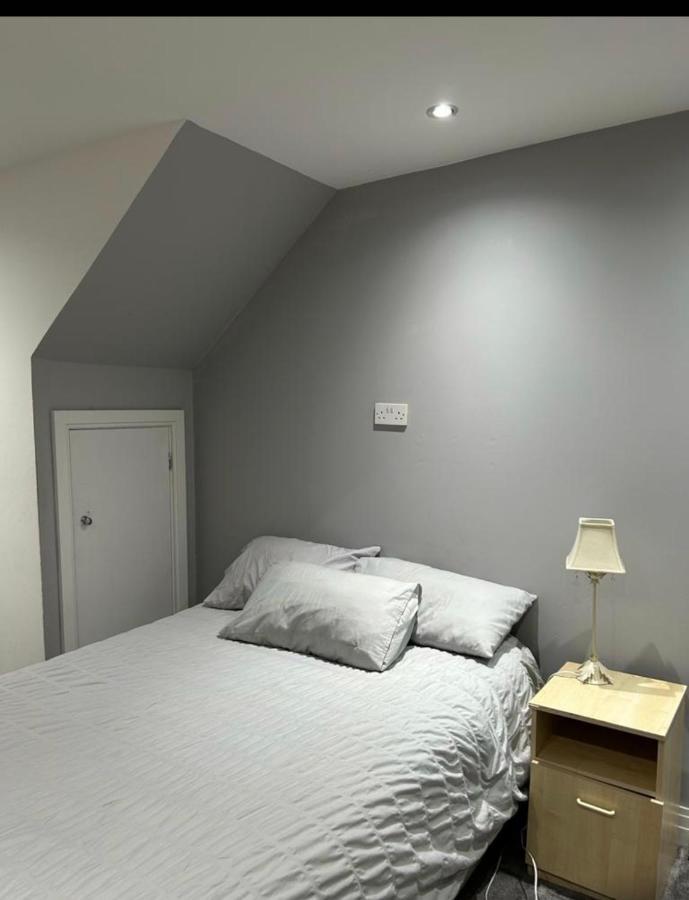 Apartament Cosy Nest In London Hendon Zewnętrze zdjęcie